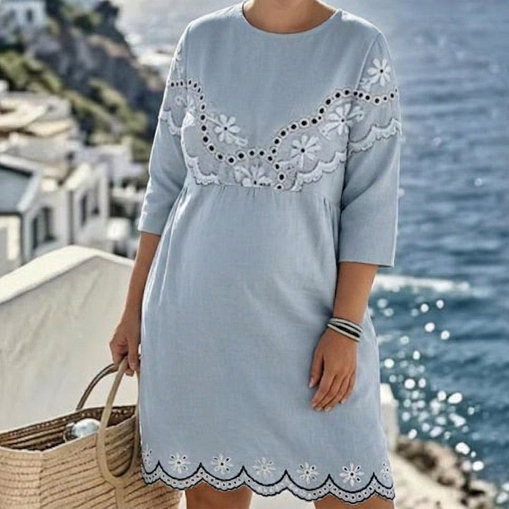 Aurelia Printed Maxi Dress: Elegant Figure-Hugging Casual