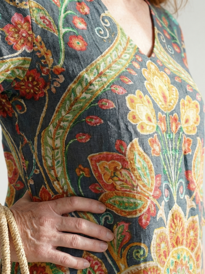Vael | Easy Shape Garden Midi Dress