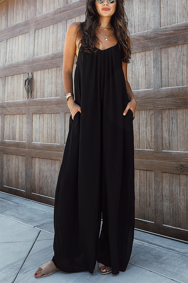 Anneliese - Classic Silhouette Pocketed Jumpsuit