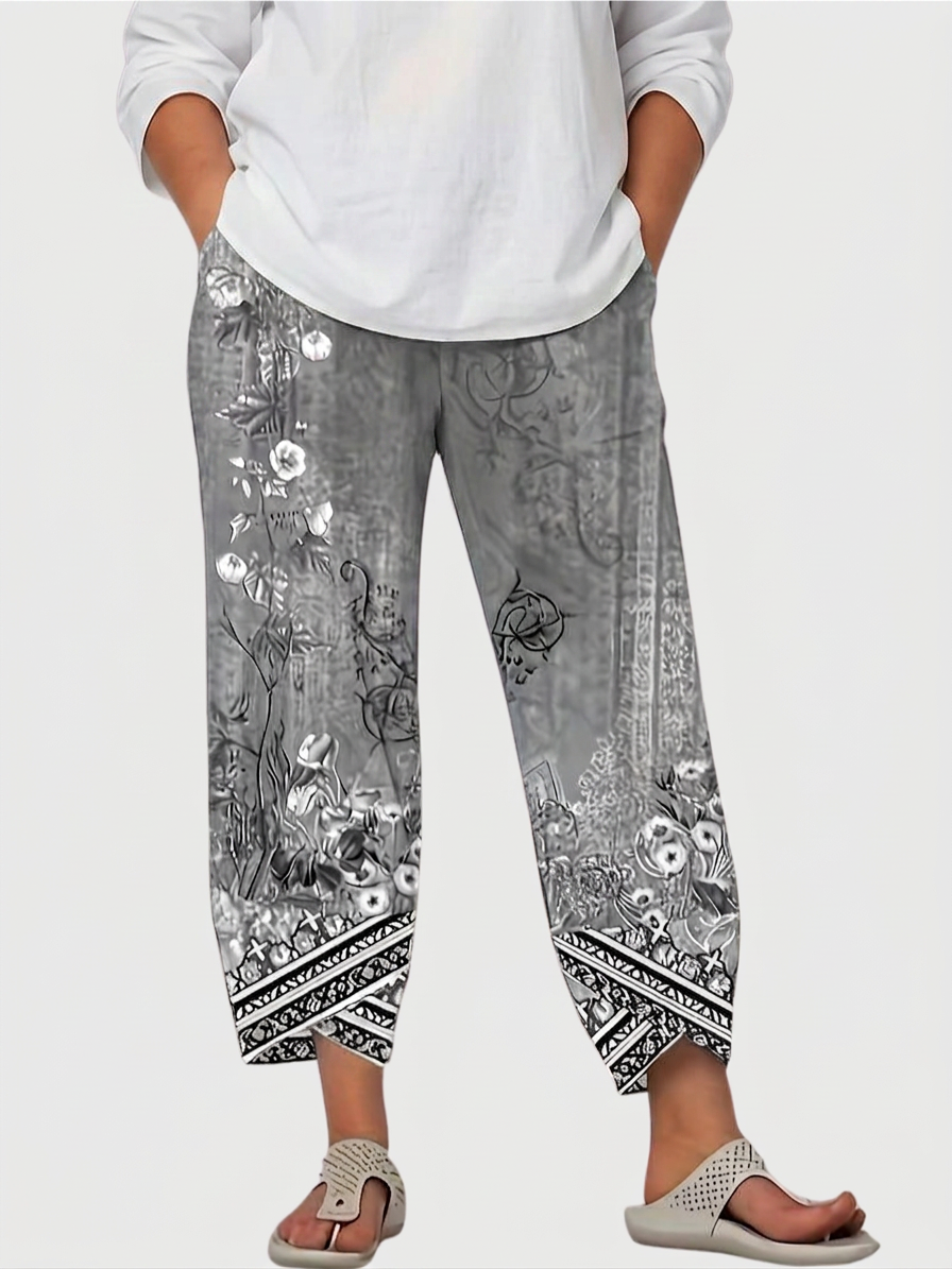 Olwen | Vintage Floral Capri Pant With Elastic Waist