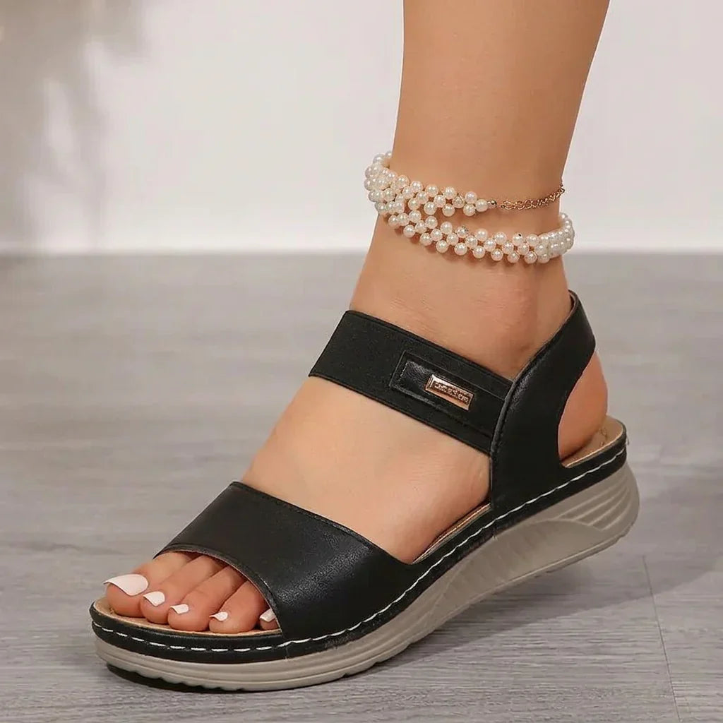 Delia | Sandals