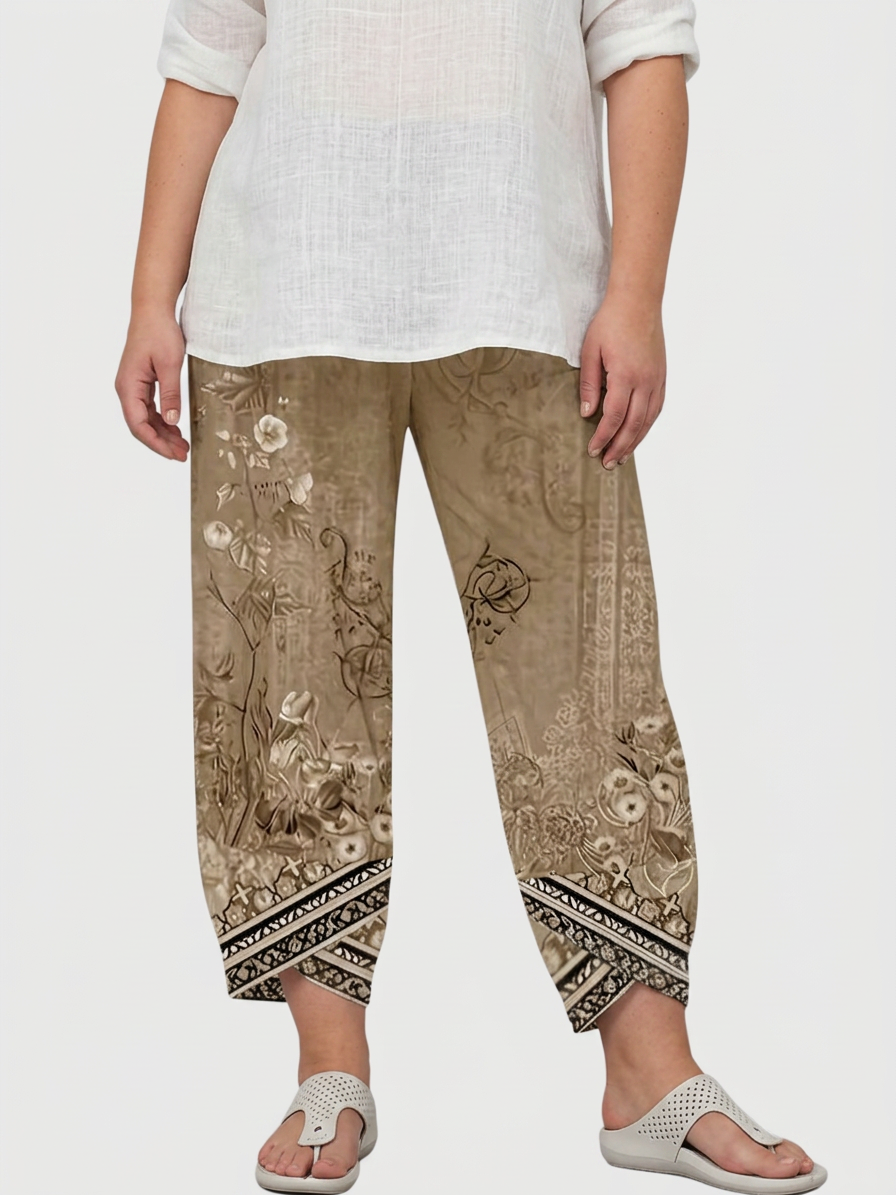 Olwen | Vintage Floral Capri Pant With Elastic Waist