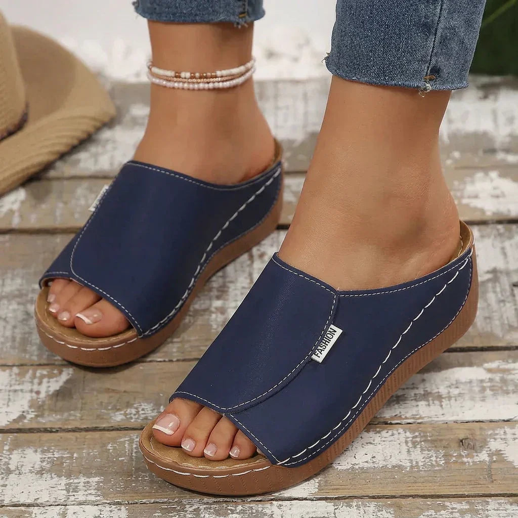 Romaine | Slip-On Sandals