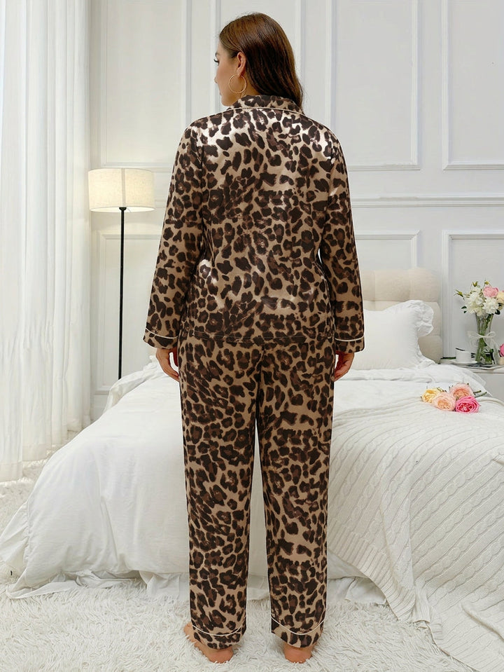 Anouk | 2-Piece Collared Leopard Nightwear Set