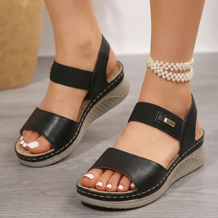 Delia | Sandals