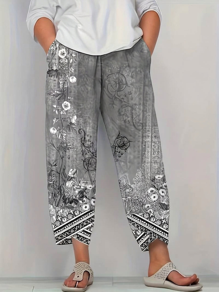Olwen | Vintage Floral Capri Pant With Elastic Waist