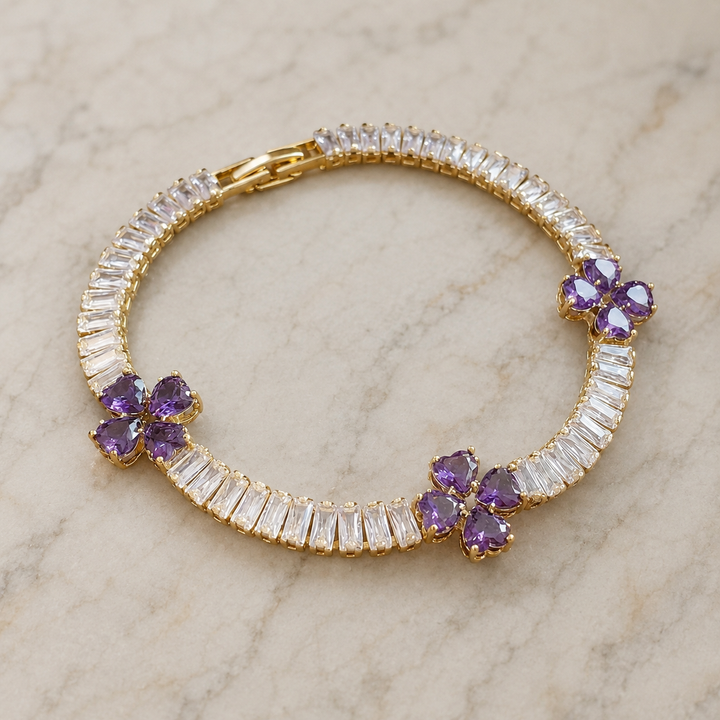 Lior Clover Heart Bracelet | Gold
