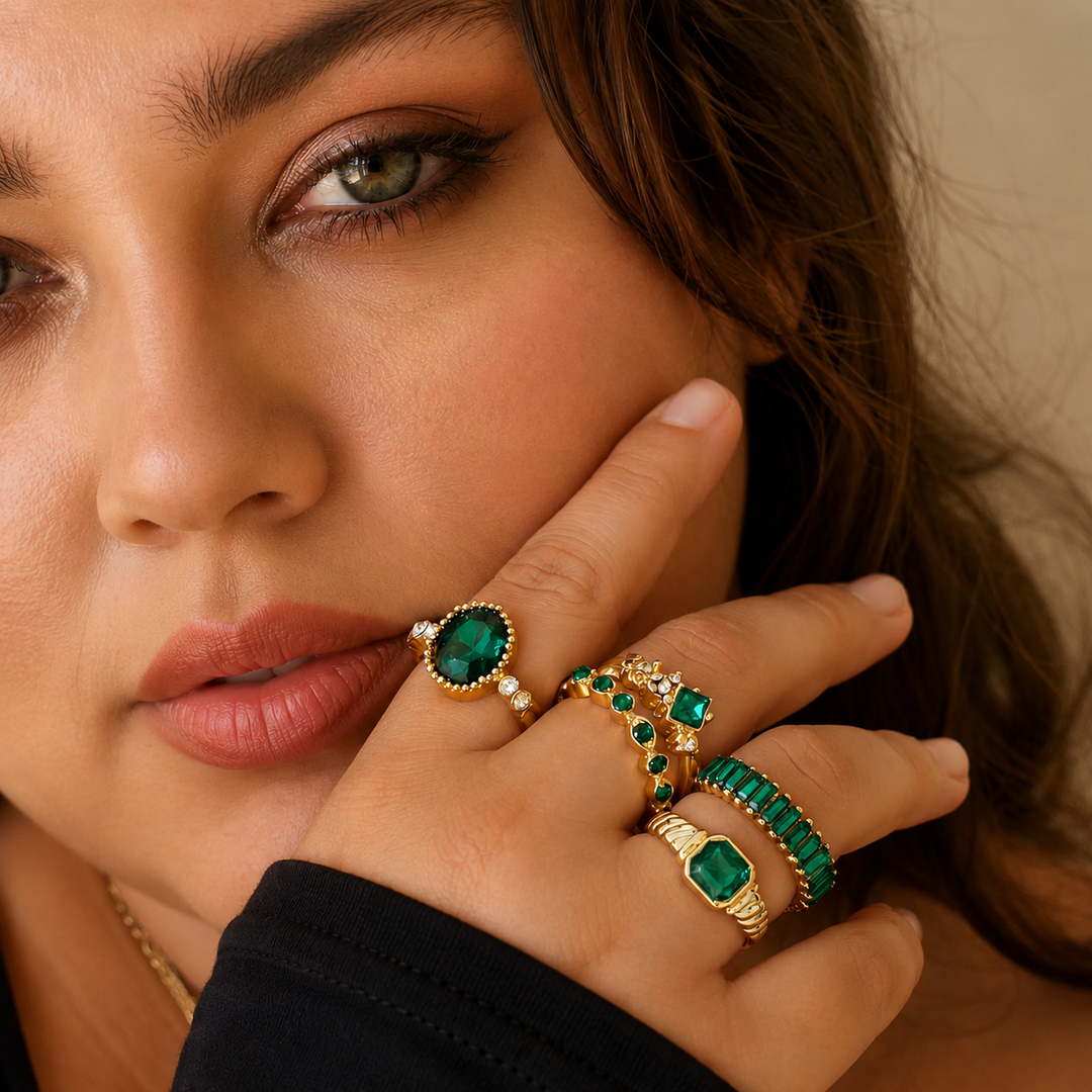 Pia Exquisite Emerald Ring Set | Gold