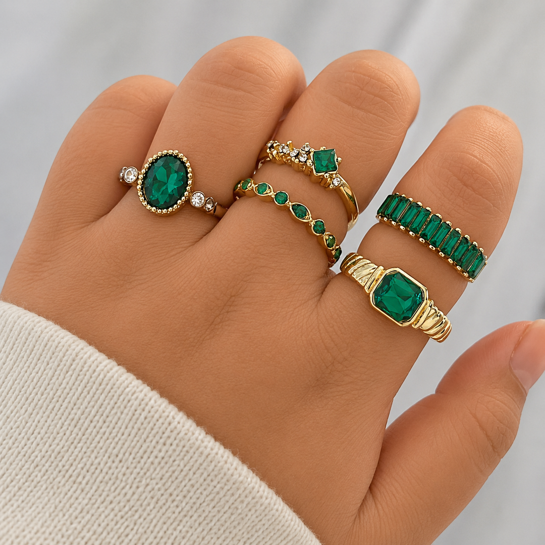 Pia Exquisite Emerald Ring Set | Gold