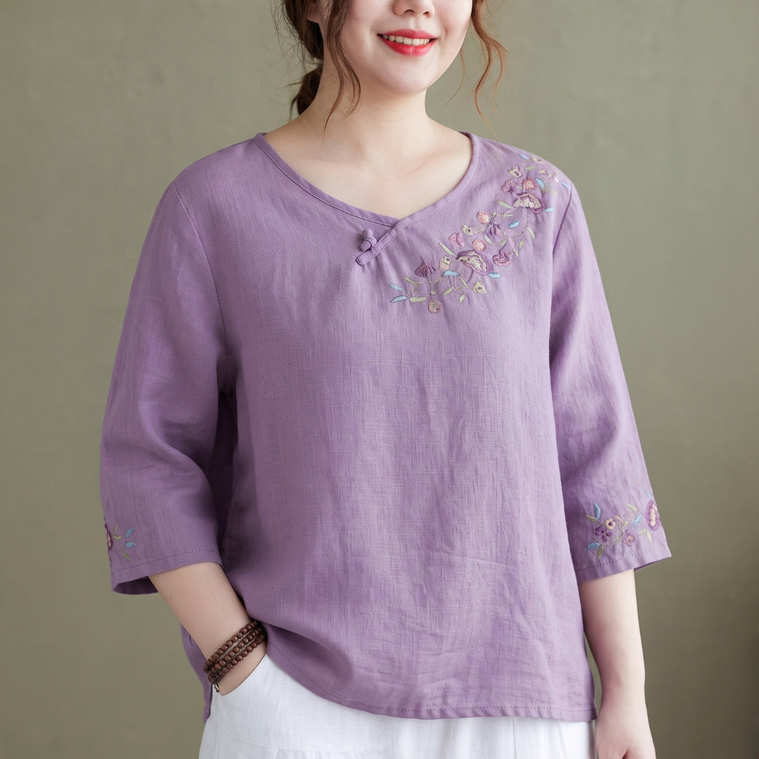 Delphine - Embroideried side open Half Sleeve Top
