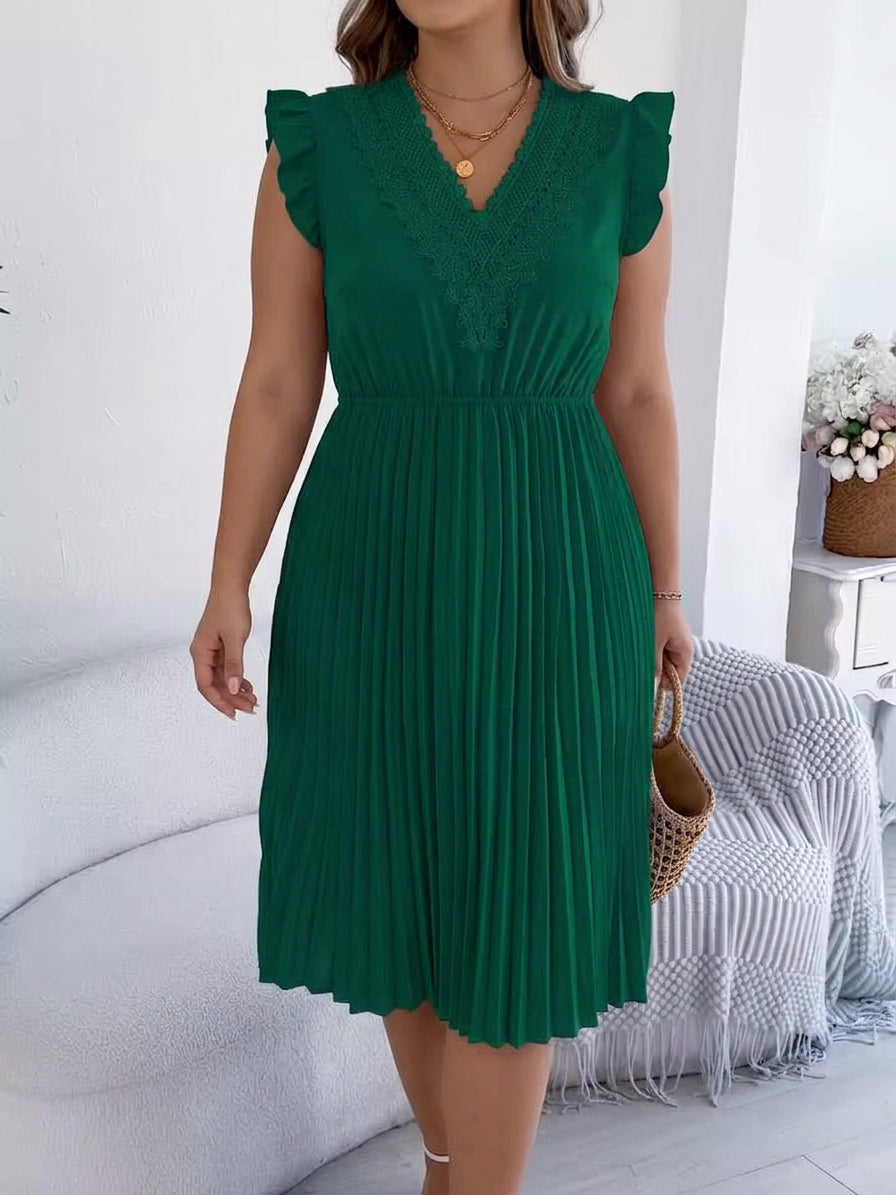 Briony – Casual V-Neck Maxi Dress with Lace Detail