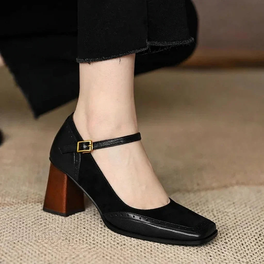 Dilys | Classic Pumps