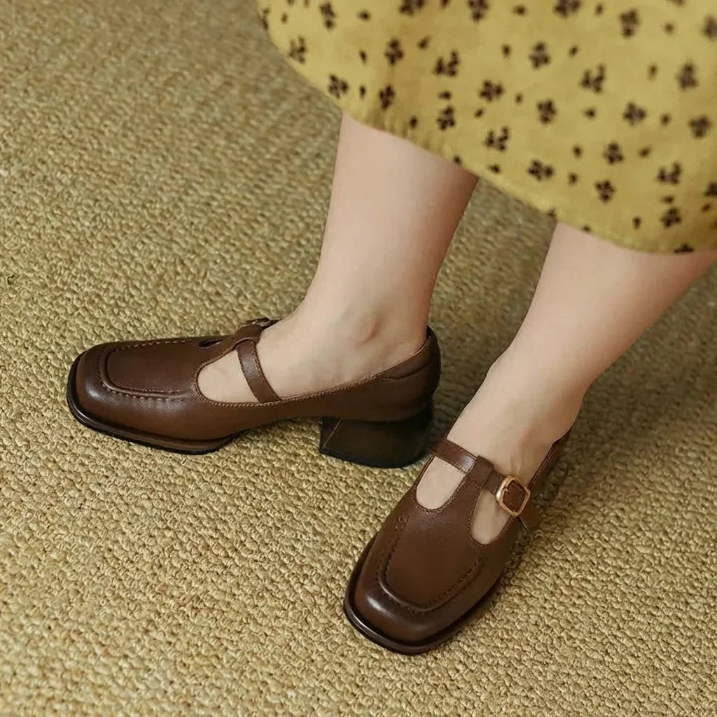 Lavinia | T-Strap Sandals