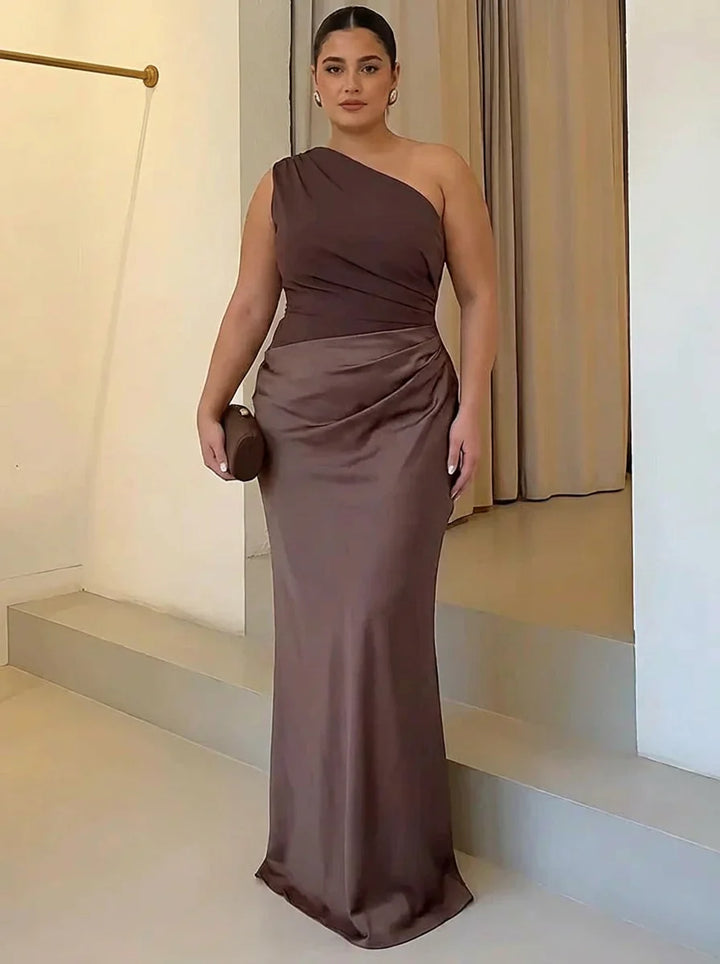 Floriane | Maxi Dress with a Guilt in Satin