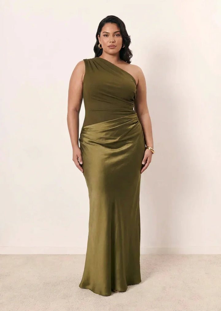 Floriane | Maxi Dress with a Guilt in Satin