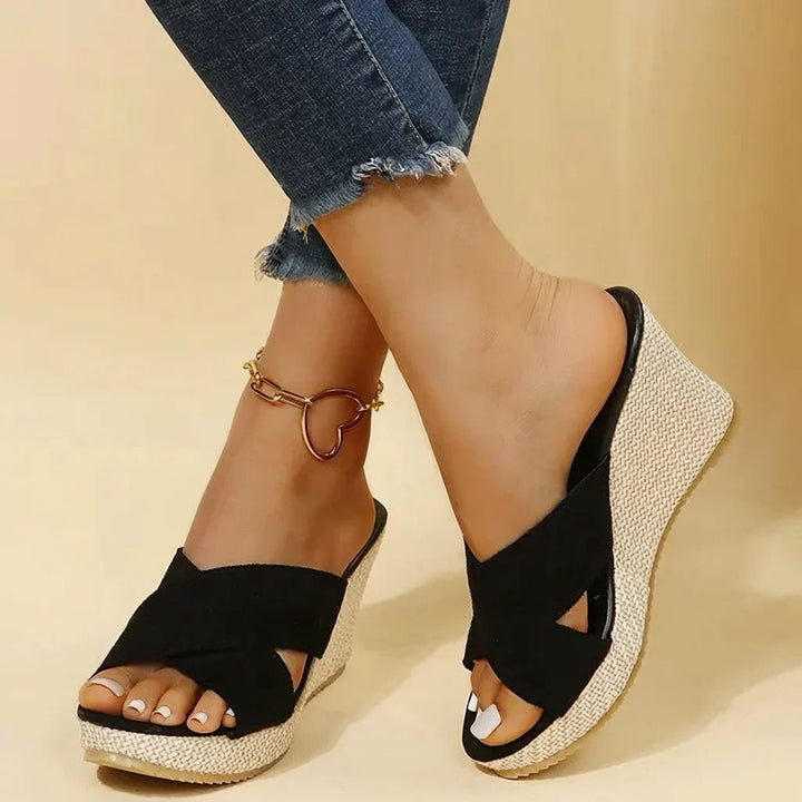 Hattie | Chic Sandals