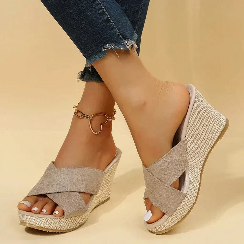 Hattie | Chic Sandals