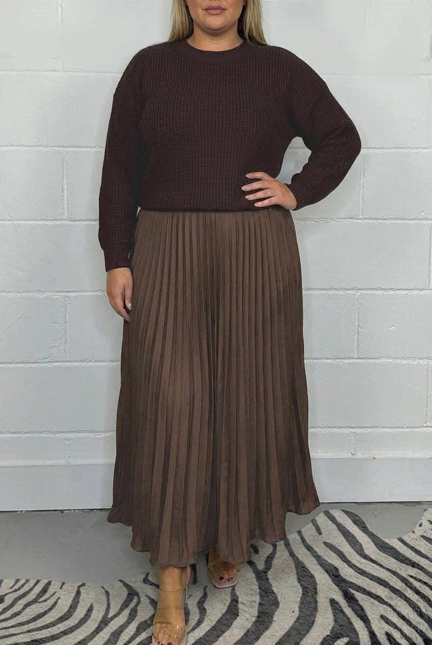 Esmé - Maxi dress with sweater and pleated skirt