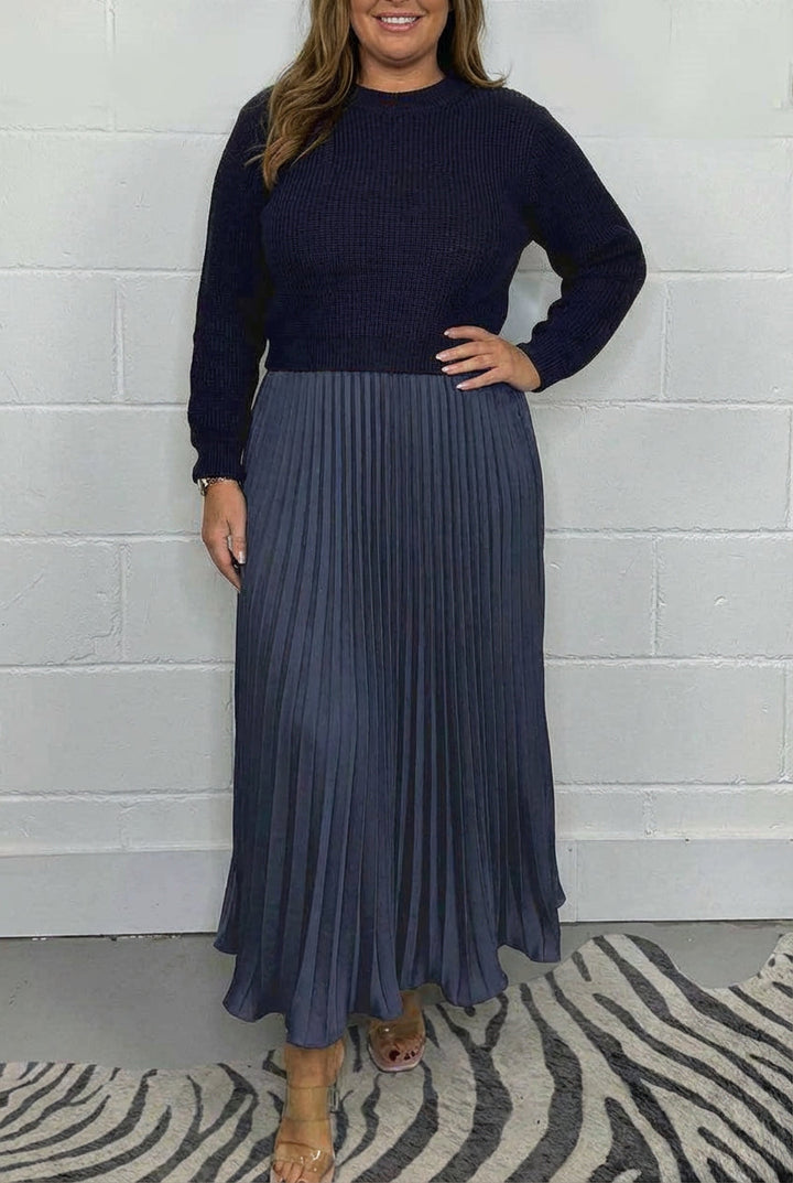 Esmé - Maxi dress with sweater and pleated skirt