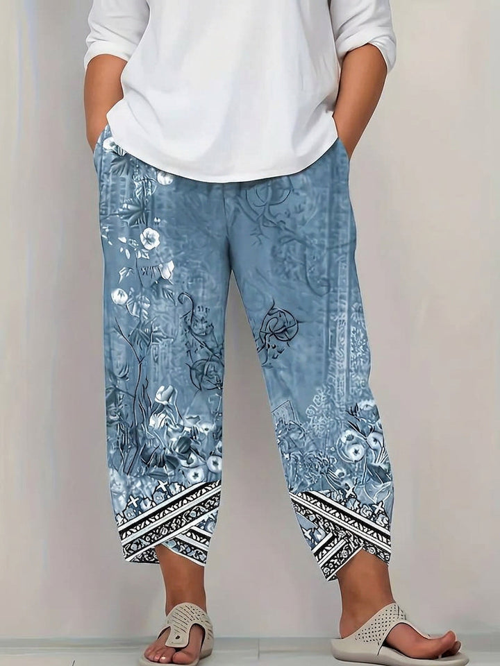 Olwen | Vintage Floral Capri Pant With Elastic Waist