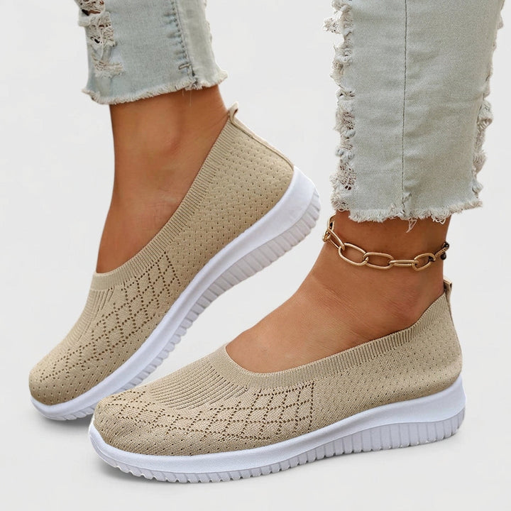 Pia | Orthopedic Slip-Ons